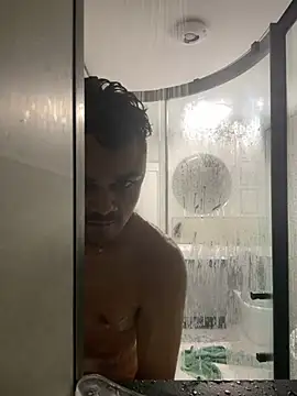 Yxngdiruss' Webcam Show