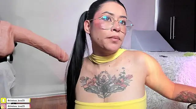 chelsea_morrison1 Adlı Modelin Web Kamerası Şovu