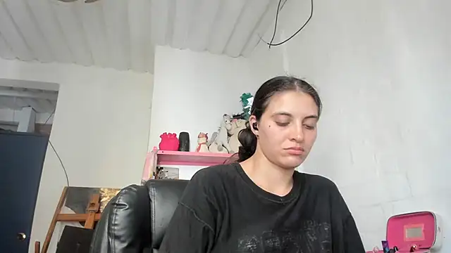 Chat +18 de teresafuck ao vivo