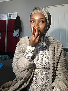 HoneyDropsXn Live XXX chat