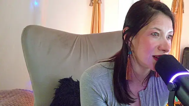 magali_19's Live XXX Chat