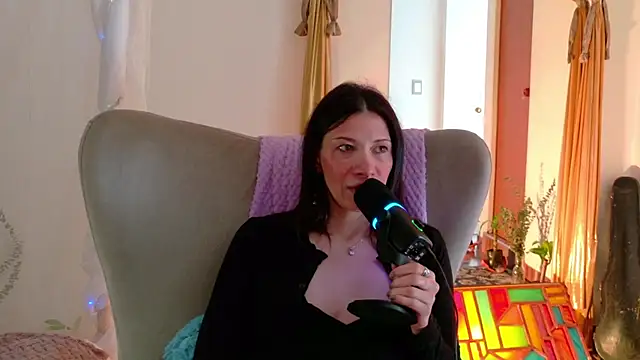 magali_19's Webcam Show