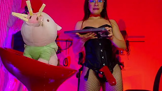 MistressSlut1's Webcam Show