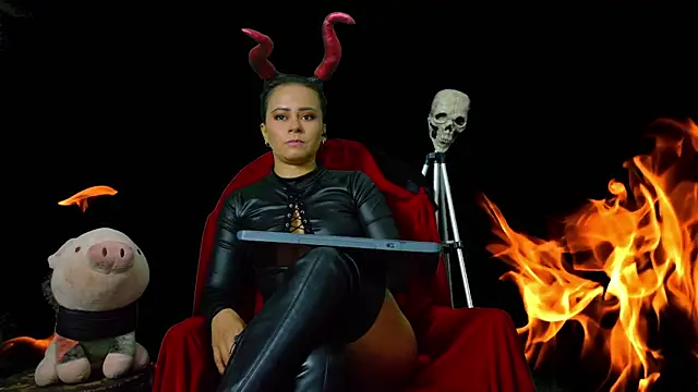 Вебкам-шоу MistressSlut1