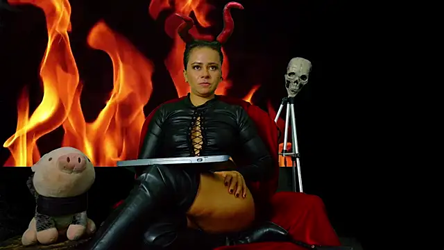 Вебкам-шоу MistressSlut1