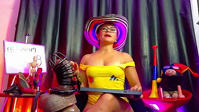 MistressSlut1: διαδικτυακό σόου στην κάμερα