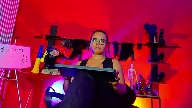 MistressSlut1's Webcam Show