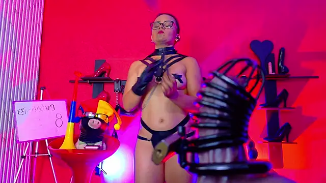 MistressSlut1's Webcam Show
