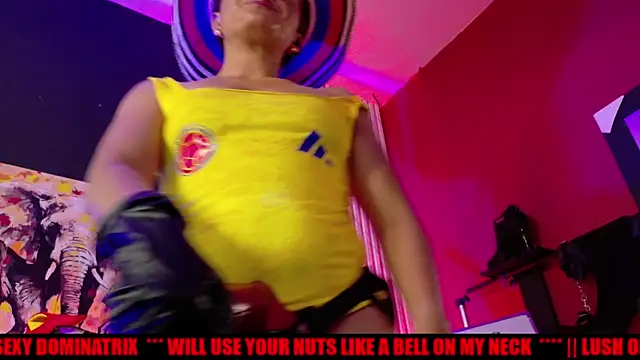 Pokazy przed kamerką – MistressSlut1