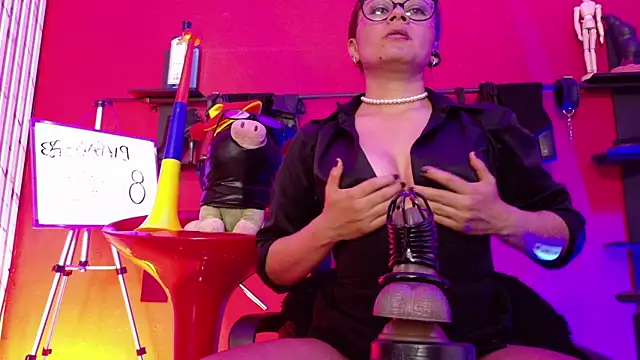 צ'אט XXX בשידור חי של MistressSlut1