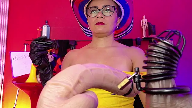 Show de MistressSlut1 na webcam