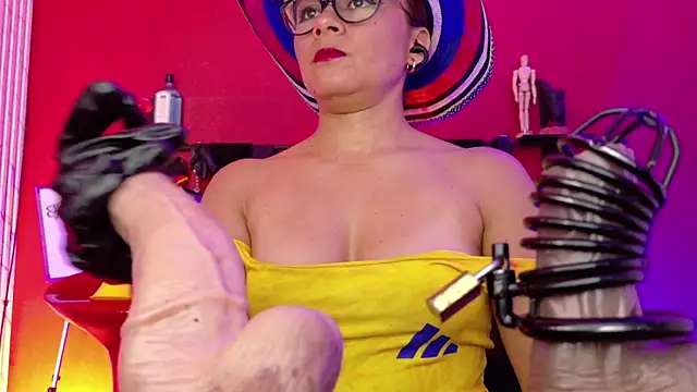 MistressSlut1 Show Webcam