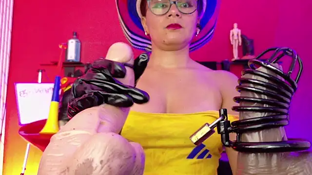Webkamerová show MistressSlut1
