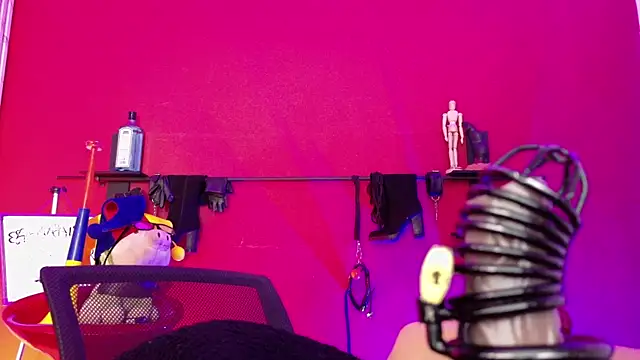 MistressSlut1's Webcam Show