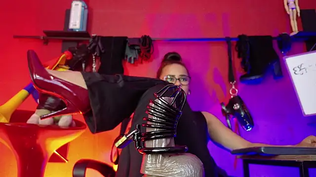 MistressSlut1's Webcam Show