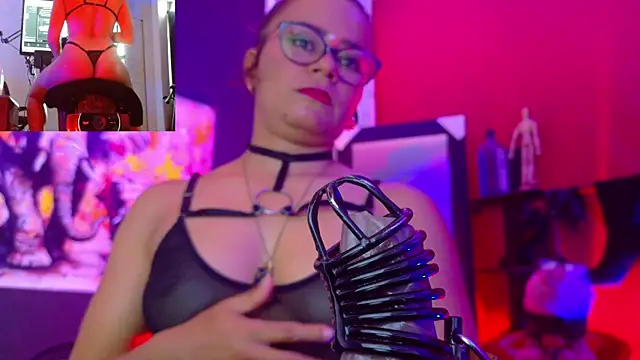 MistressSlut1 webcam show