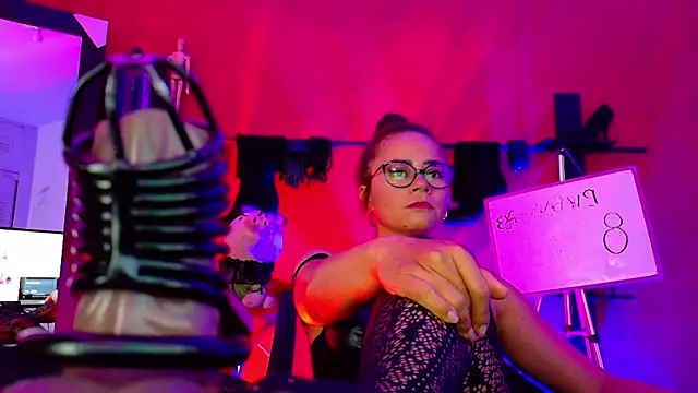 MistressSlut1 – webcam-show