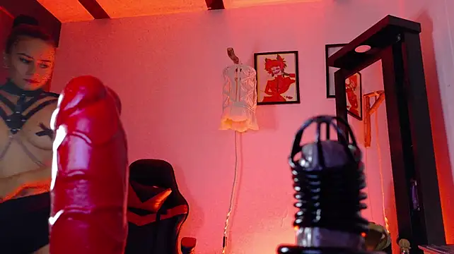 MistressSlut1's Webcam Show