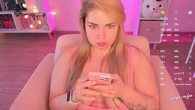Chat XXX en directo de pussy-kattt