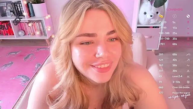 Chat XXX en directo de pussy-kattt