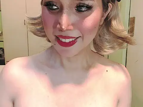 xGood_Girlx: διαδικτυακό σόου στην κάμερα
