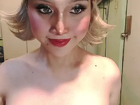 xGood_Girlx: διαδικτυακό σόου στην κάμερα