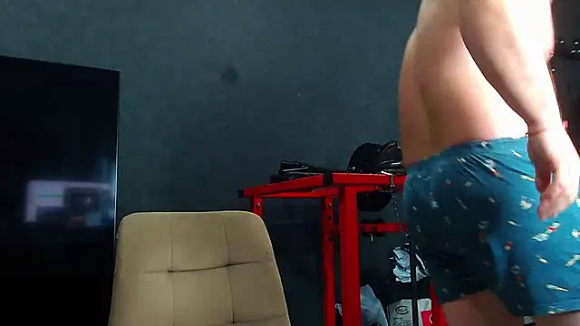 Webkamerová show muscularjohnforuX