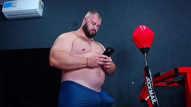 muscularjohnforuX 在線直播表演