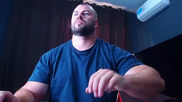 muscularjohnforuX Webcam Show