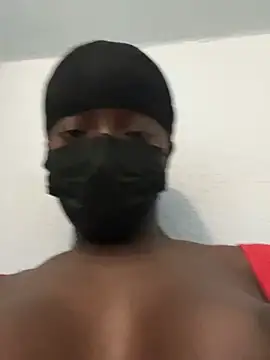 Bella_Bintan Webbikameraesitys