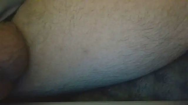 הופעת וובקאם של hornythickcut