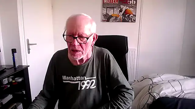 jimmy73490 Show Webcam