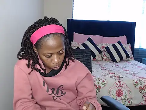QUEENMANDYY Chat XXX live