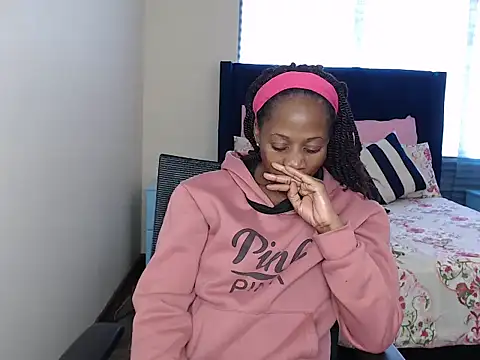 QUEENMANDYY Live XXX-chat