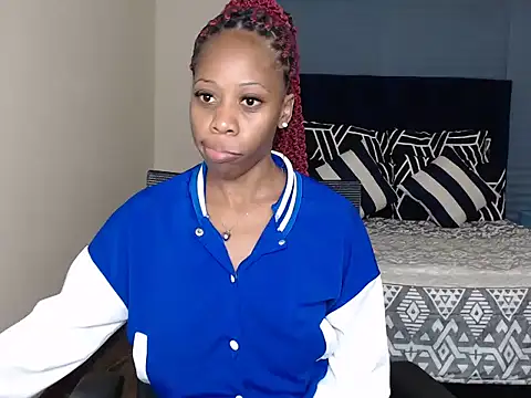 QUEENMANDYY's Live XXX Chat