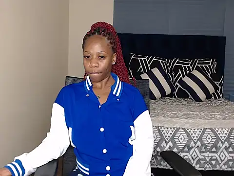 Chatroom XXX en direct de QUEENMANDYY