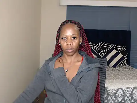 QUEENMANDYY লাইভ XXX চ্যাট