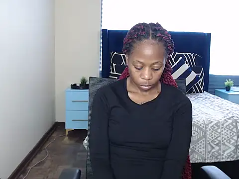 QUEENMANDYY's Live XXX Chat
