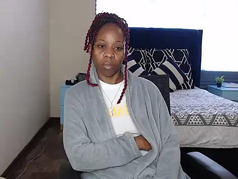 QUEENMANDYY's Live XXX Chat
