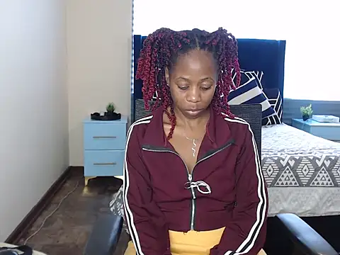 QUEENMANDYY Live XXX-chat