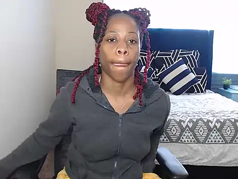 QUEENMANDYY Live XXX Chat