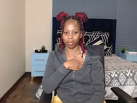 QUEENMANDYY Live XXX Chat