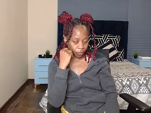 QUEENMANDYY Chat XXX in diretta