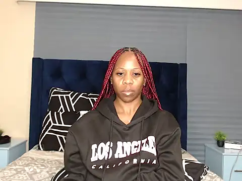 QUEENMANDYY Live XXX-chat