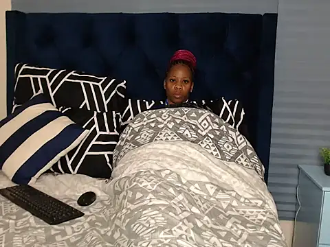Chat +18 de QUEENMANDYY ao vivo
