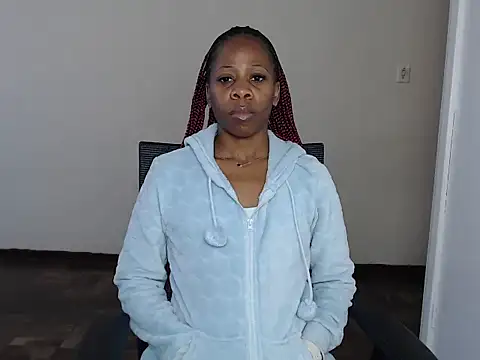 QUEENMANDYY: απευθείας συνομιλία ΧΧΧ