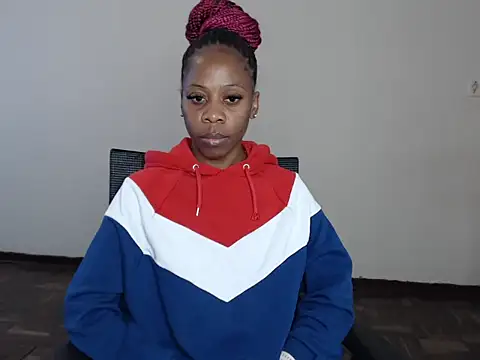 QUEENMANDYY XXX чат на живо