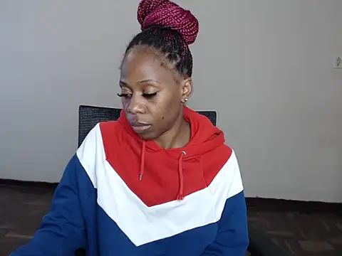 QUEENMANDYY Live XXX-Chat
