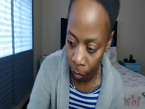 QUEENMANDYY Webcam-Show