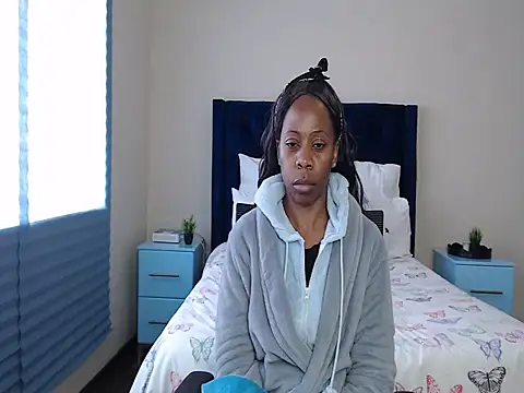 QUEENMANDYY's Live XXX Chat